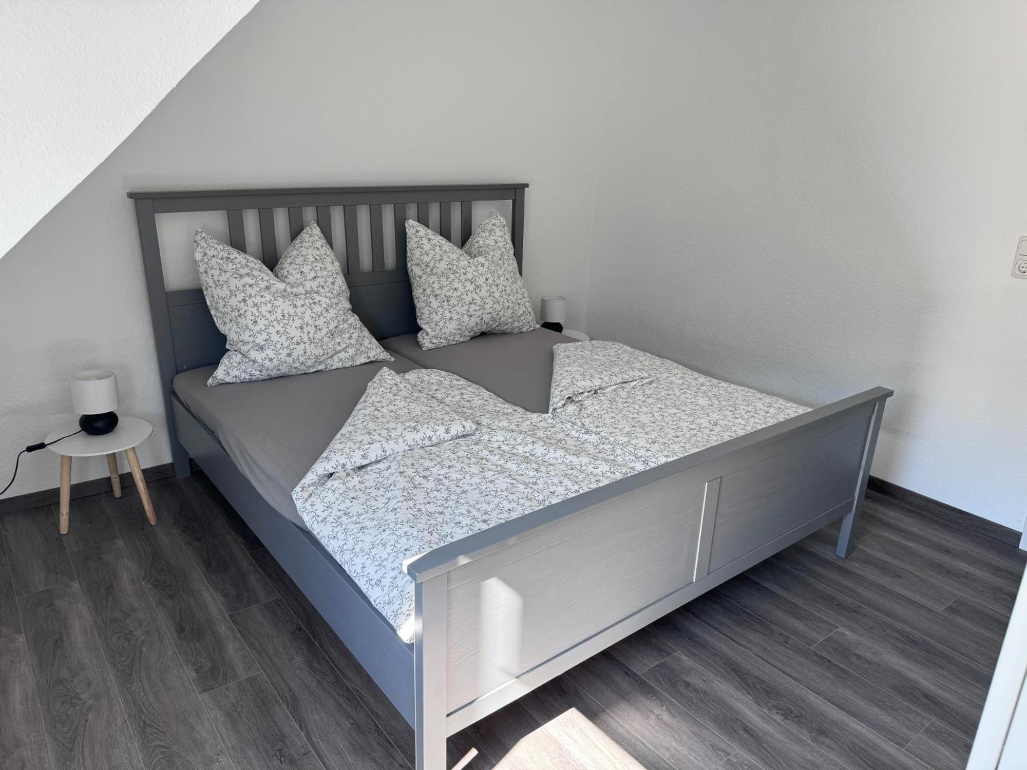 Ferienwohnung Direkt An Der Mosel Im Zentrum Von Zell Exterior foto