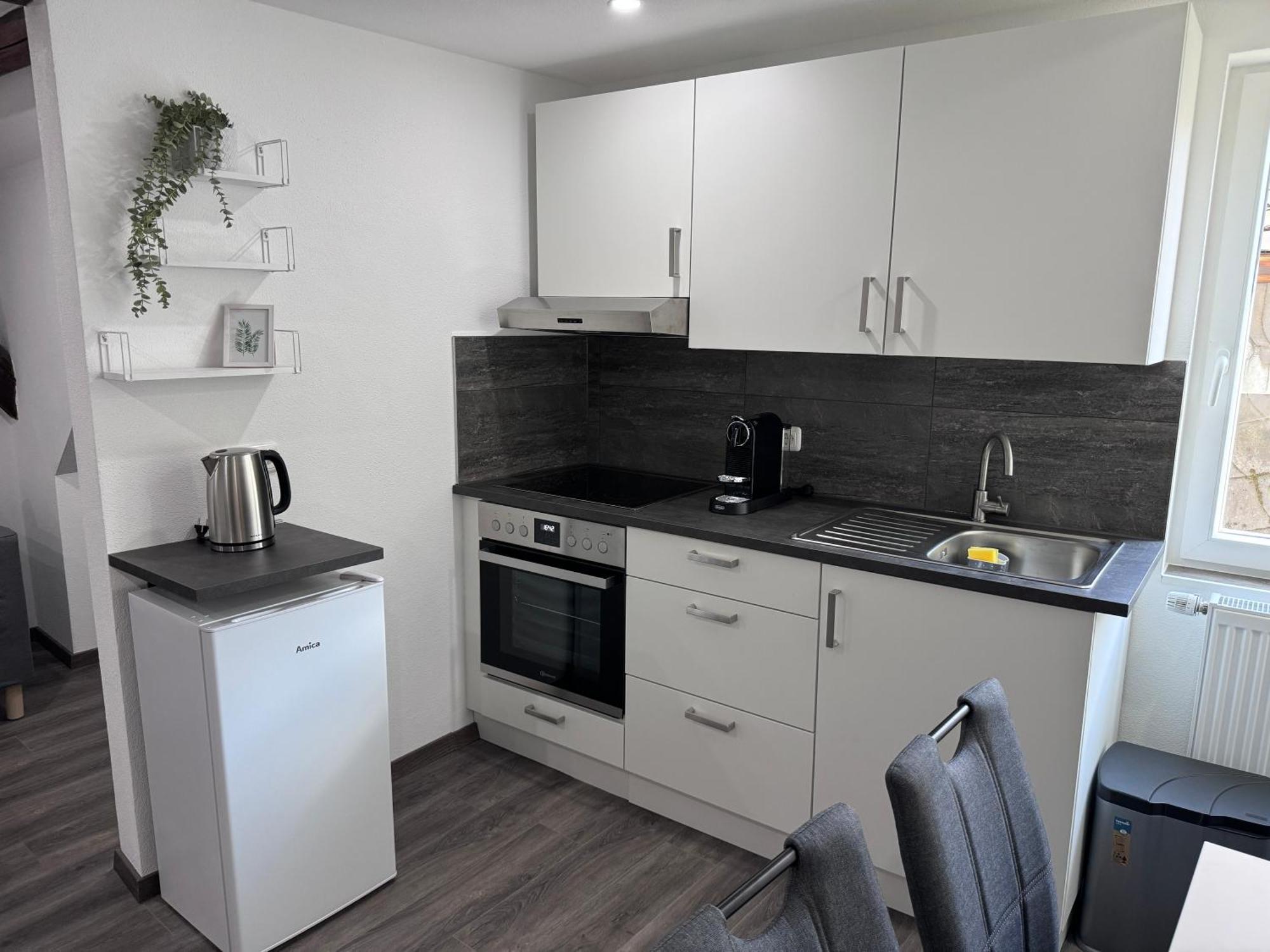 Ferienwohnung Direkt An Der Mosel Im Zentrum Von Zell Exterior foto