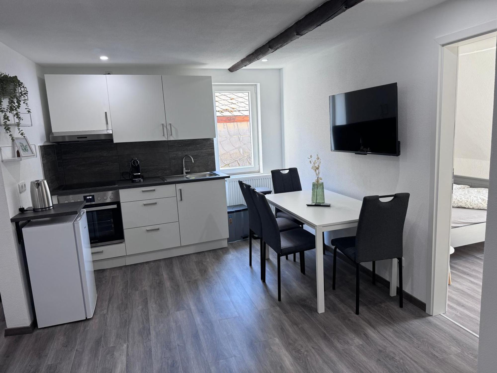 Ferienwohnung Direkt An Der Mosel Im Zentrum Von Zell Exterior foto